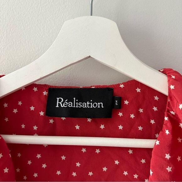 Réalisation Alexandra Red Star Print Silk Wrap Dress - Picture 8 of 11